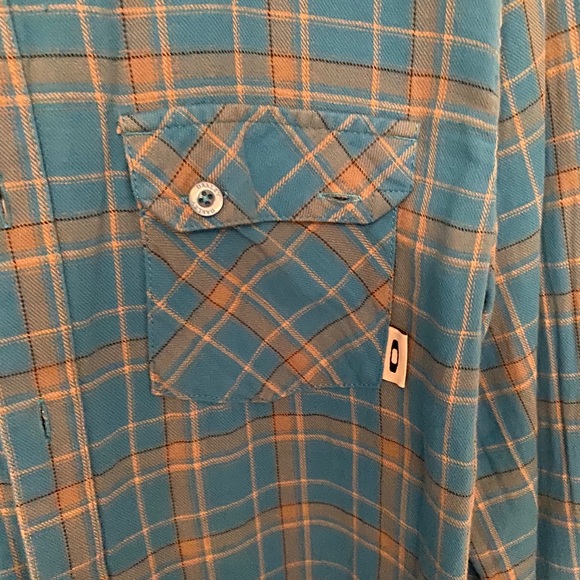 Oakley men’s button up - Picture 3 of 6